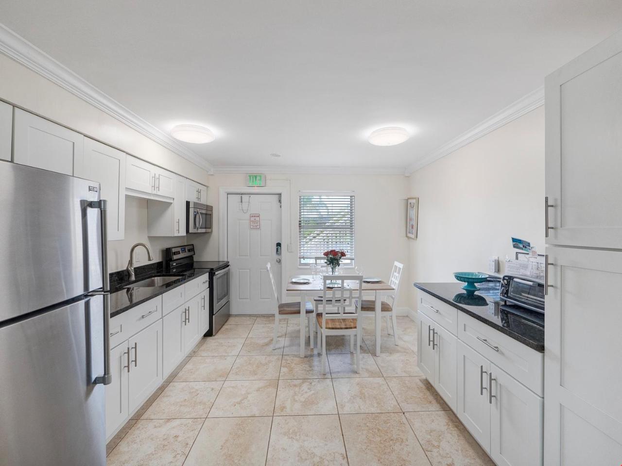Bright And Sunny 2Br !!Close To Peanut Island!! ريفييرا بيتش المظهر الخارجي الصورة