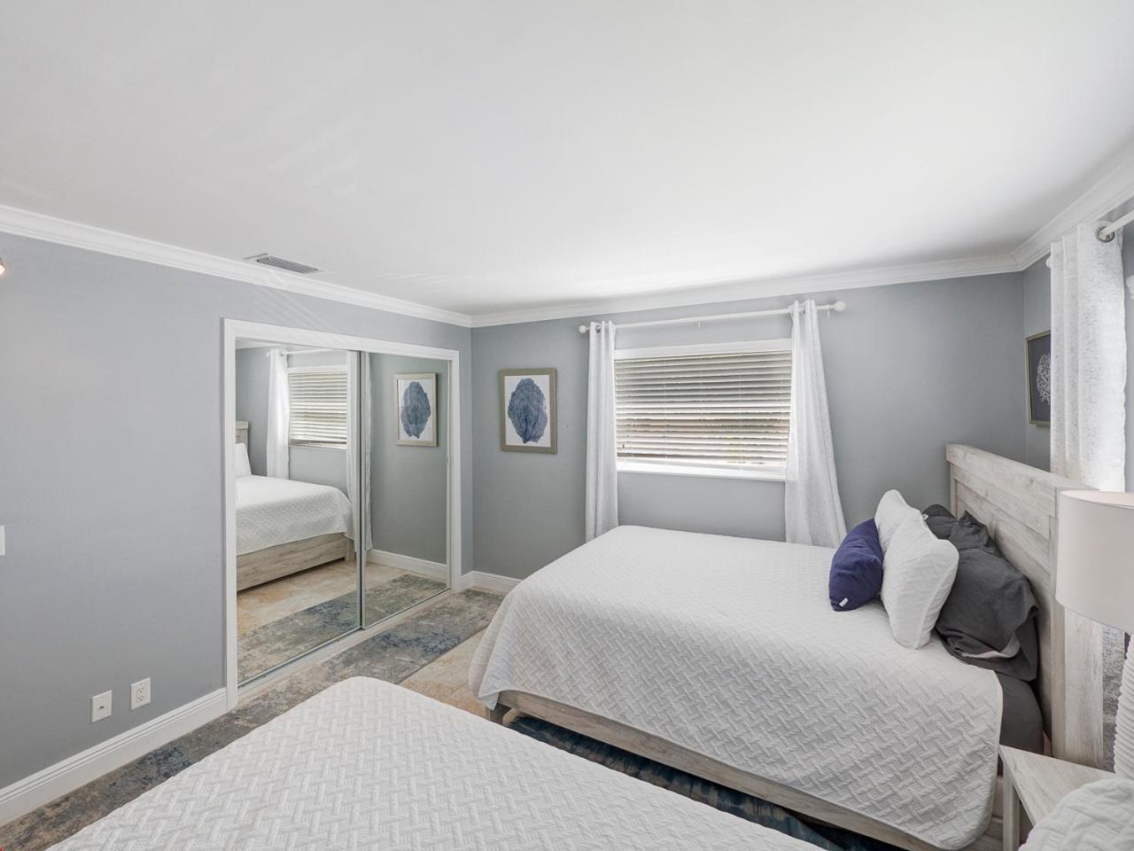 Bright And Sunny 2Br !!Close To Peanut Island!! ريفييرا بيتش المظهر الخارجي الصورة