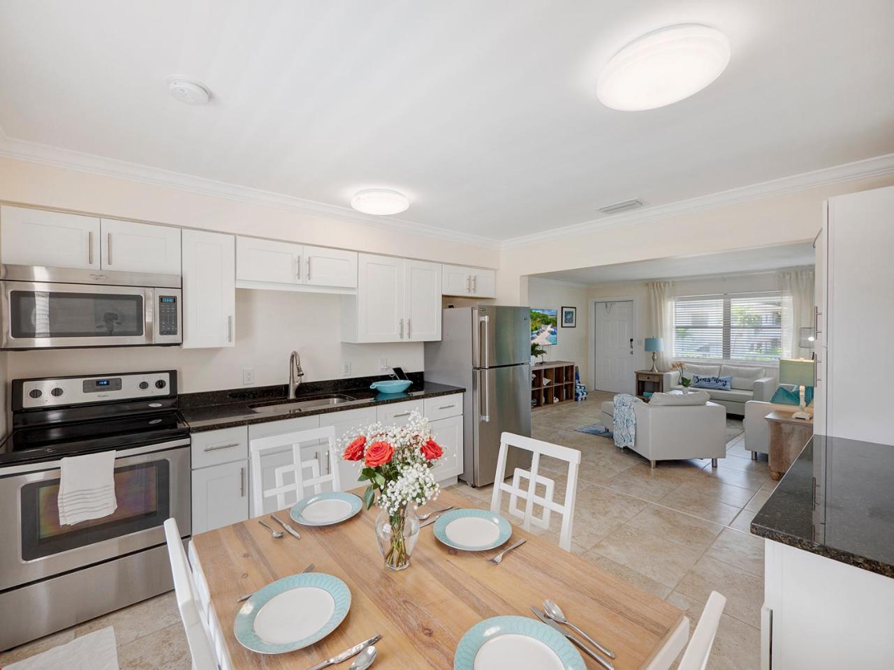 Bright And Sunny 2Br !!Close To Peanut Island!! ريفييرا بيتش المظهر الخارجي الصورة