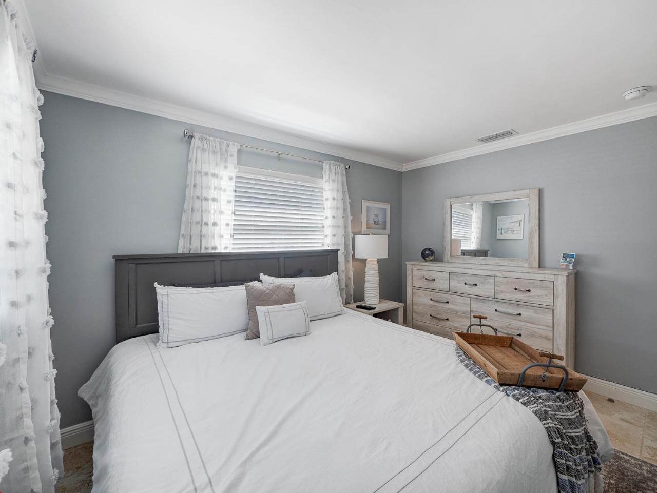 Bright And Sunny 2Br !!Close To Peanut Island!! ريفييرا بيتش المظهر الخارجي الصورة